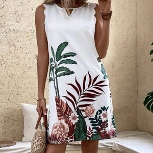 Bohemian Tropical Print Keyhole Neckline Midi Cami Dress